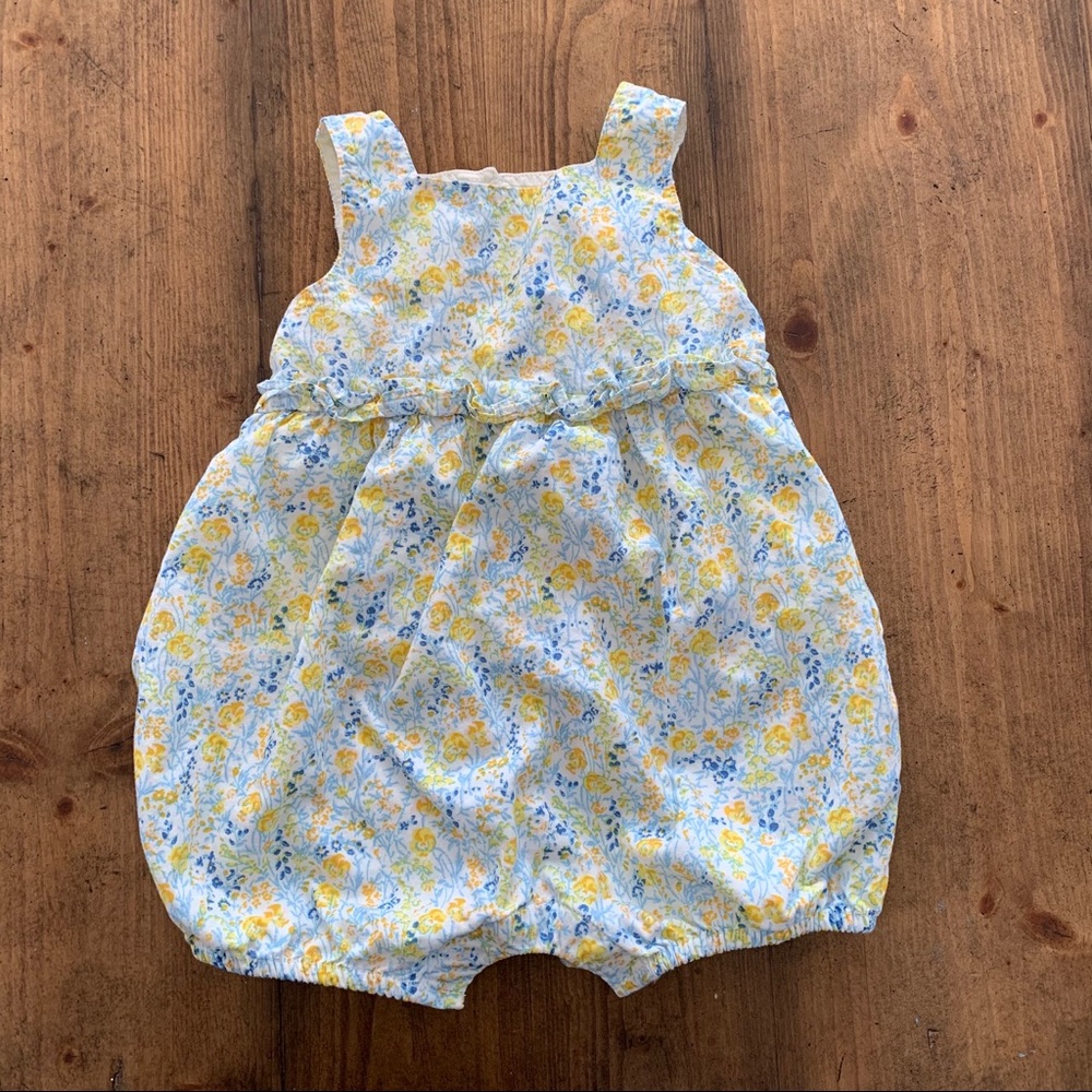 Baby Gap Romper size 12-18 months.